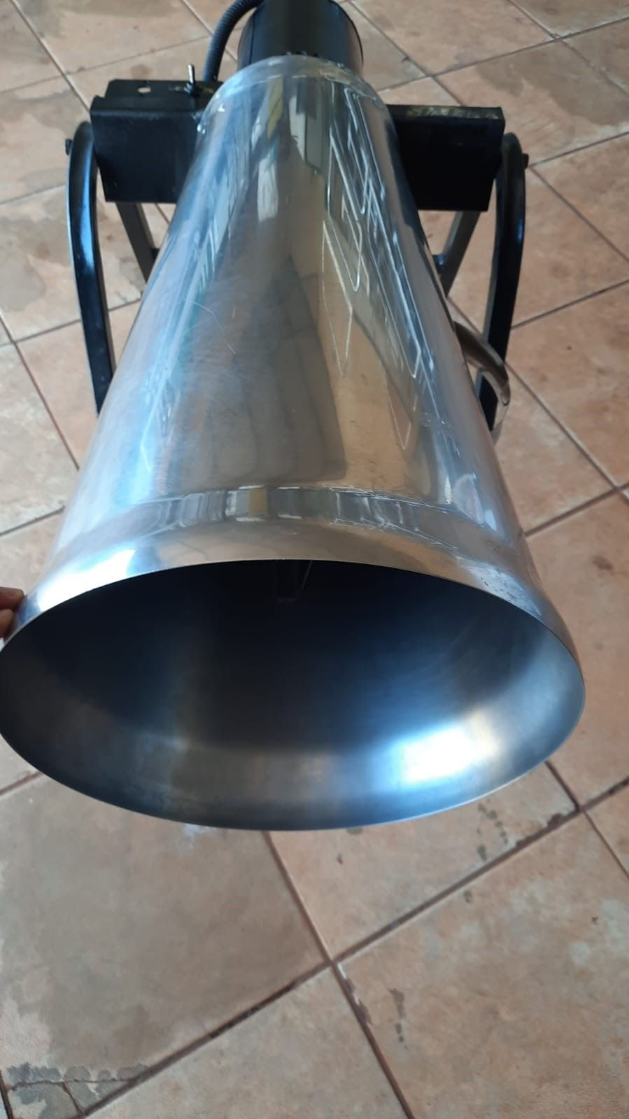 Liquidificador industrial Metvisa19L aço inoxidável 1,5 cv basculante bem conservado funcionado100%
R$1.000
