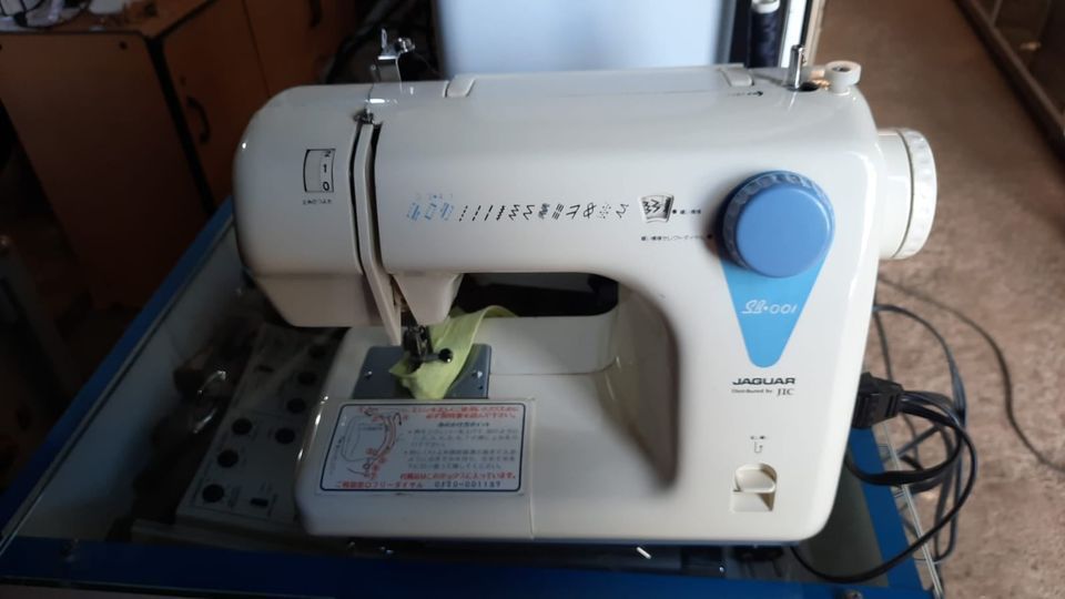 Maquina de costura Jaguar revisada funcionando 100%
R$650