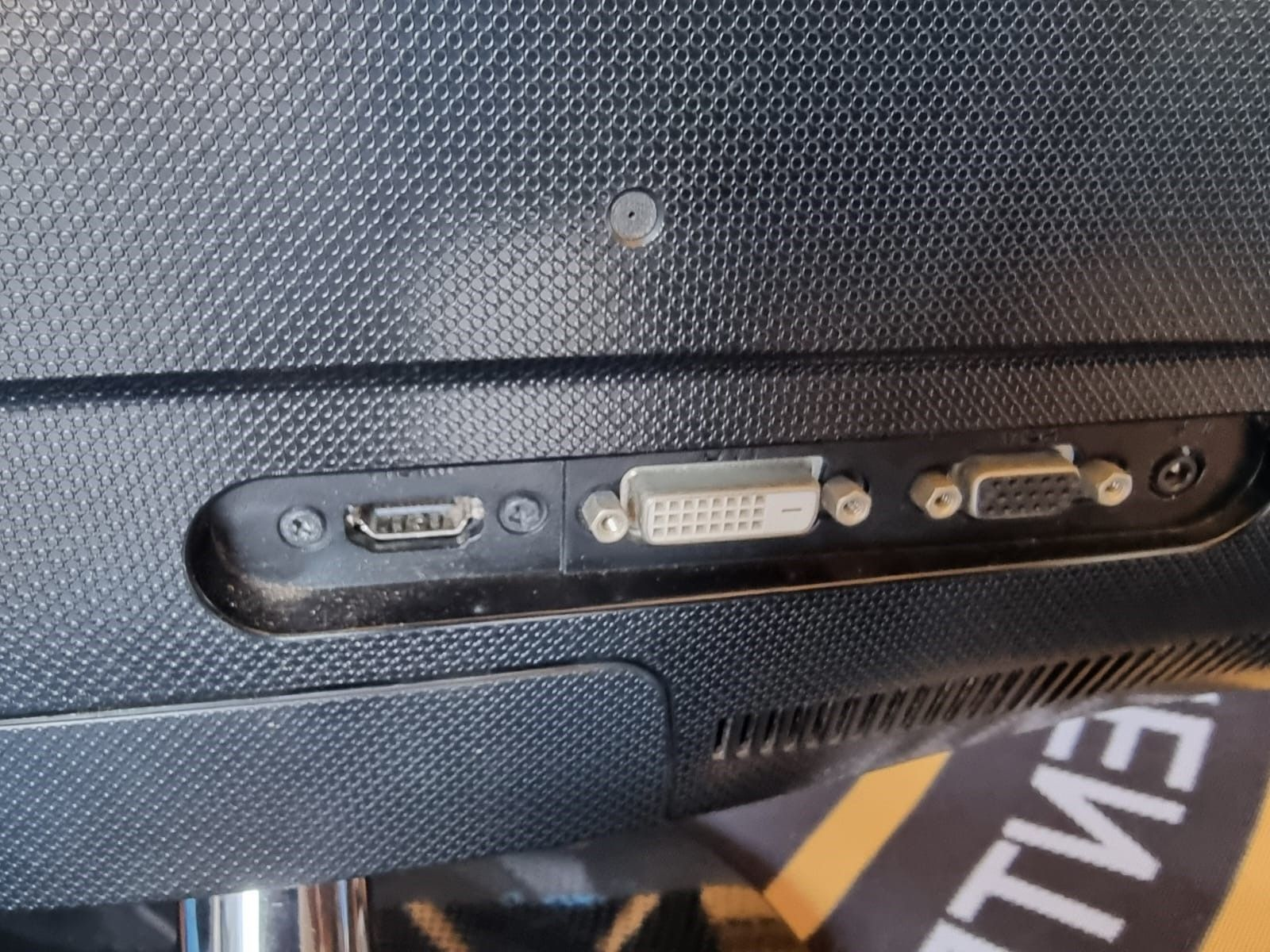 Monitor Asus Hdmi 22 polegadas Hdmi bem conservado funcionando 100%