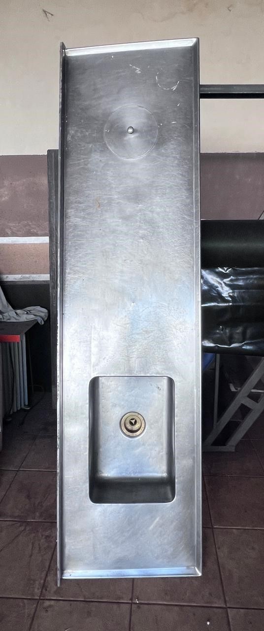 Tampo de pia 2,20m com cuba grande de canto e inox forte bem conservada