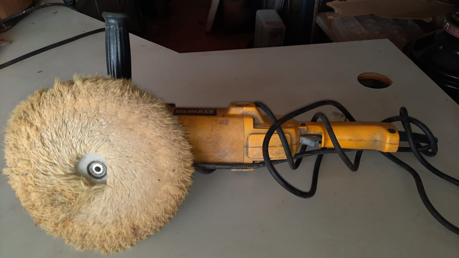 Lixadeira Politriz Dewalt 7 9 Mod Dw849 B2 220v bem conservada funcionando 100%
R$750