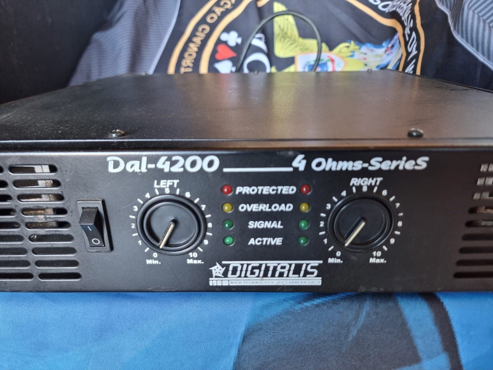 Amplificador de potência profissional Digitalis modelo Dal-4200 1240 watts rms seminovo funcionando
