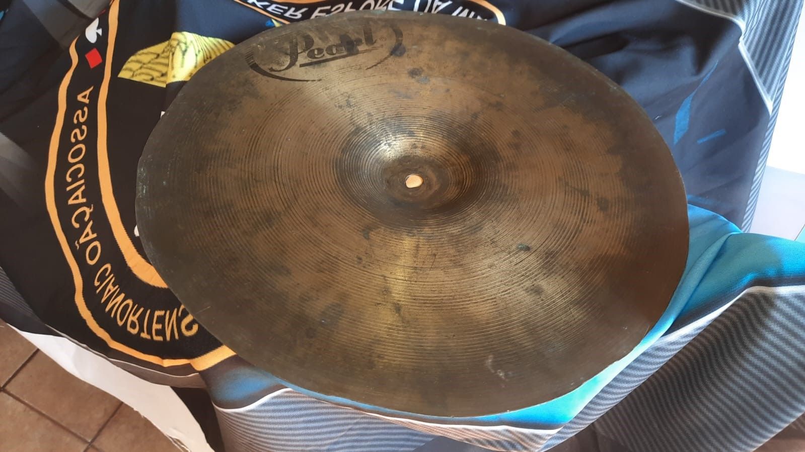 Prato de condução Pearl Ride 20 com bordas cortadas 0,44 cm usado