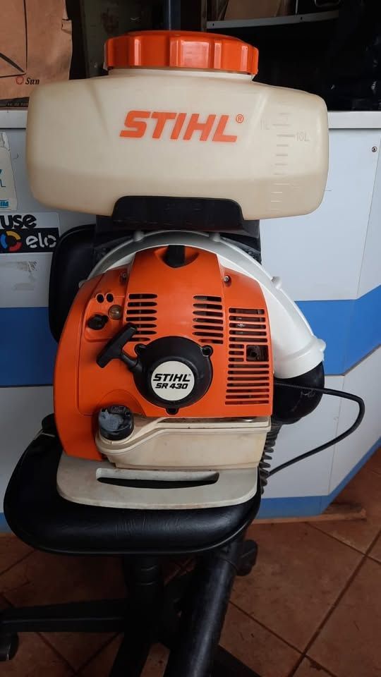 Pulverizador e soprador Costal Stihl SR 430 3.9 cv 14 Litros para Líquidos a Gasolina semi novo