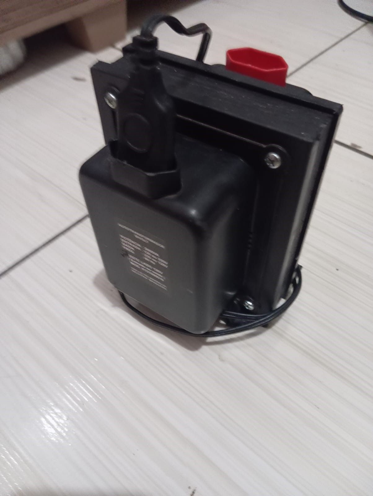 comercial Transformador de voltagem 3000 va bivolt 110v 220v semi novo