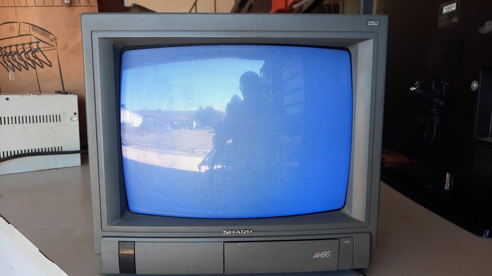 ferramentas Tv Sharp para colecionadores modelo c 1485b funcionando
R$100