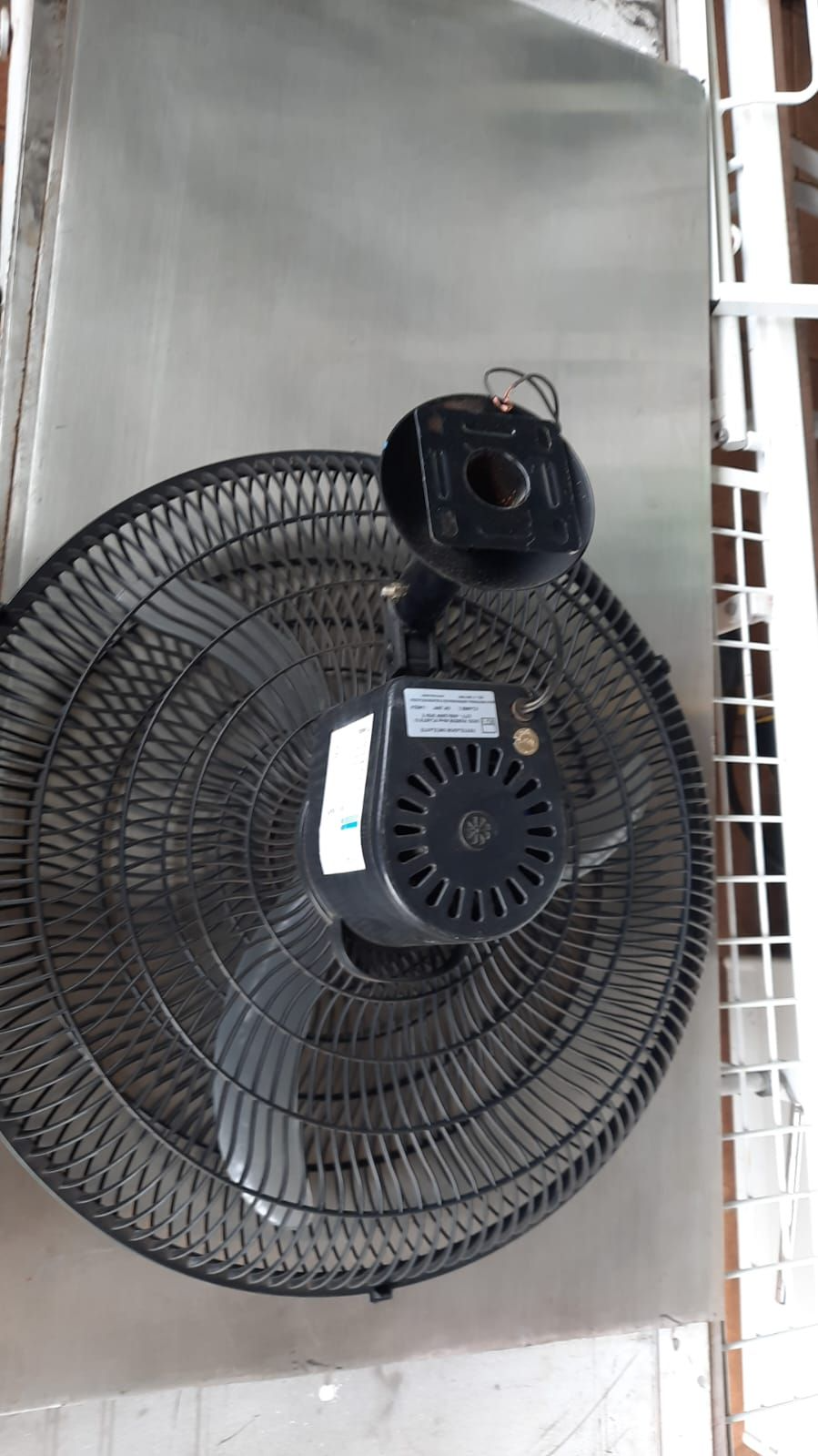 eledrodomestico Liquidificador industrial Metvisa19L aço inoxidável 1,5 cv basculante bem conservado funcionado100%
R$1.000