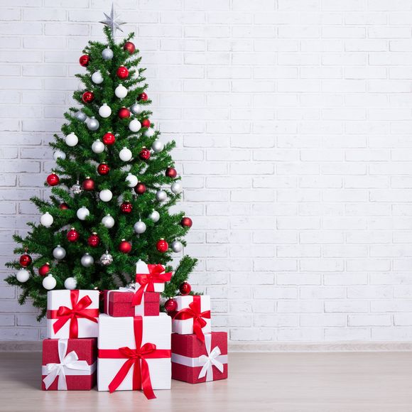 Christmas Tree with Gifts — Discount Variety Store in Alice Springs, NT
