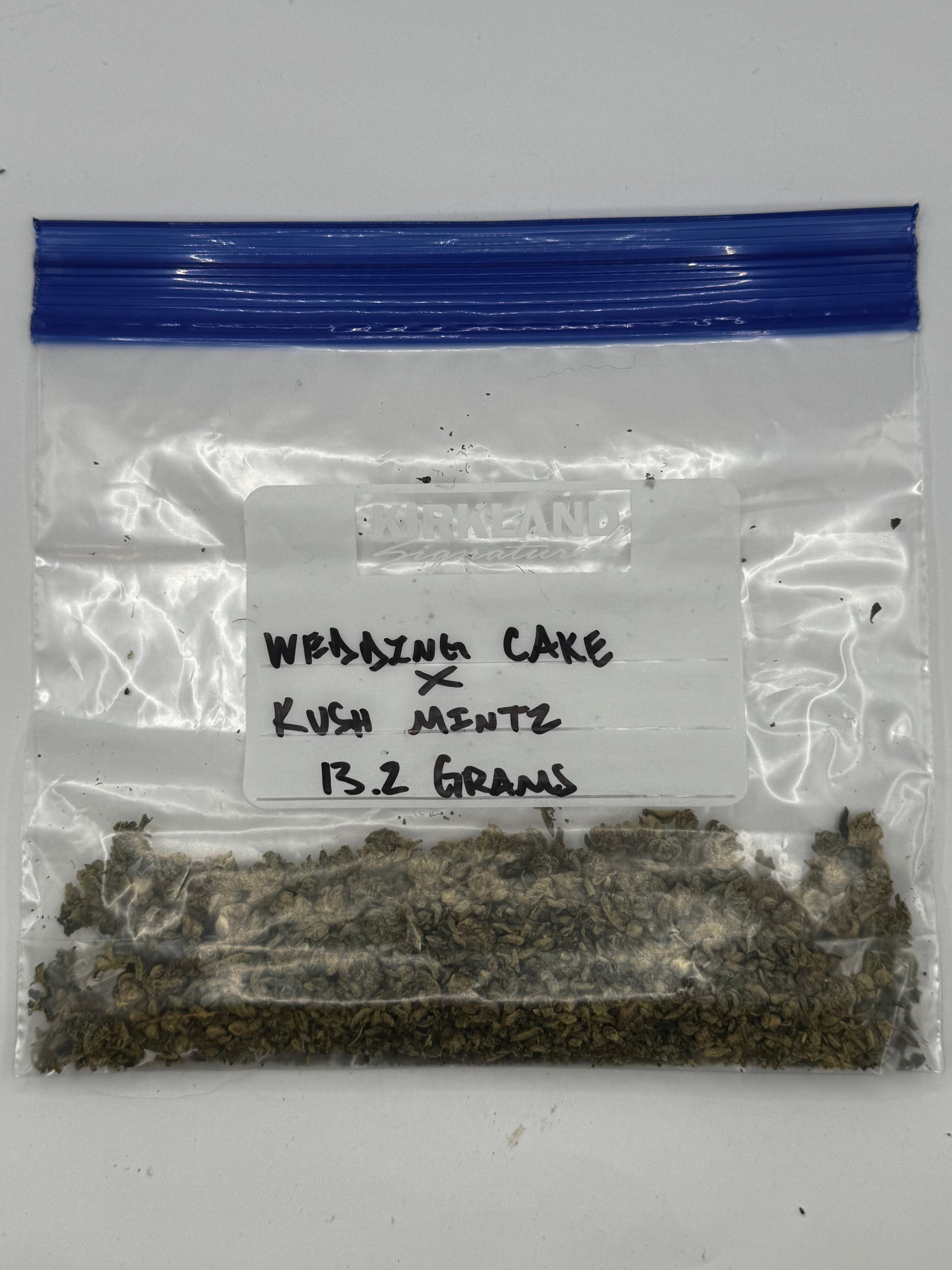 Wedding cake X Kush Mintz