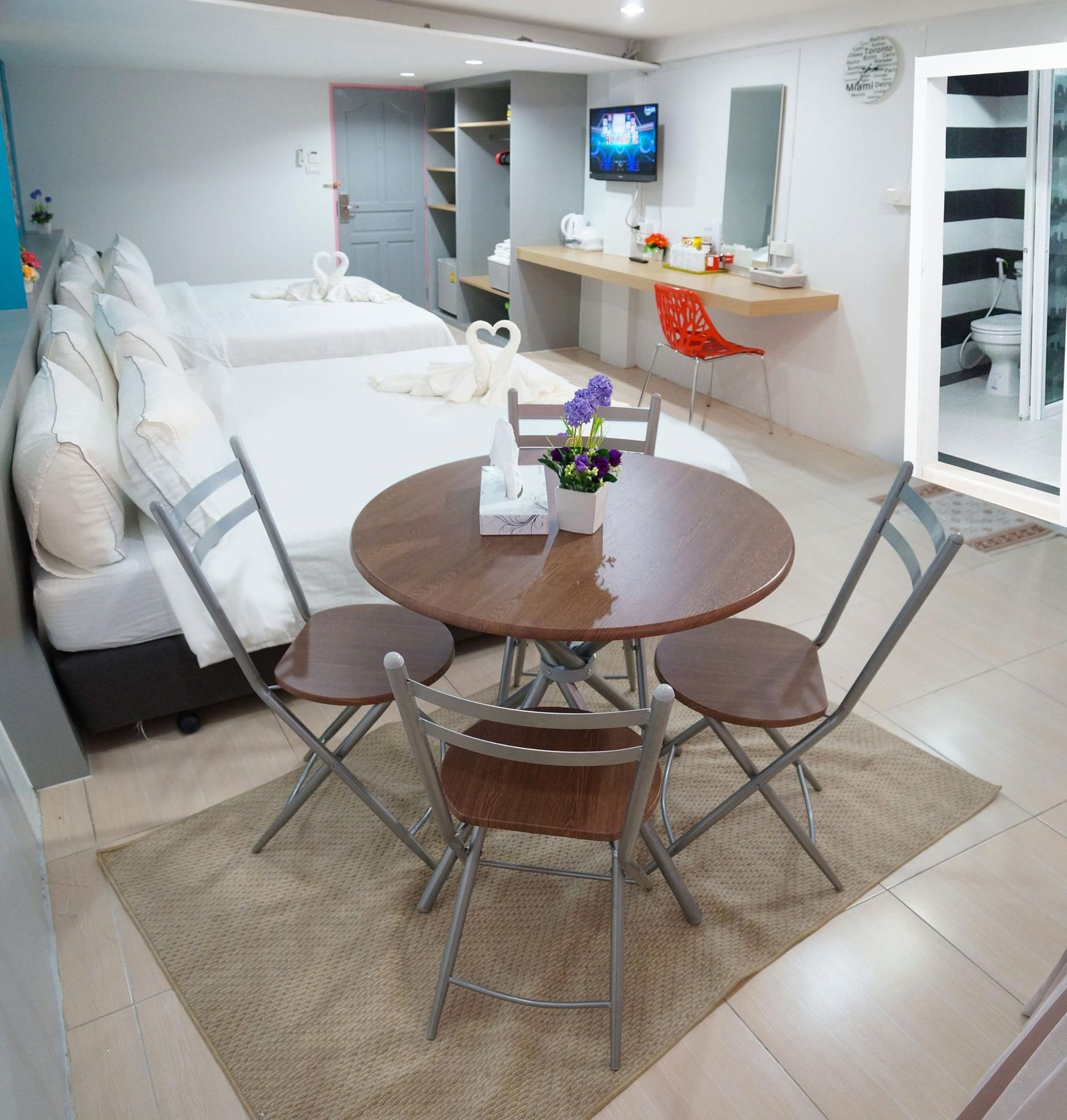 โรงแรมมานอนนนท์ ห้องพัก