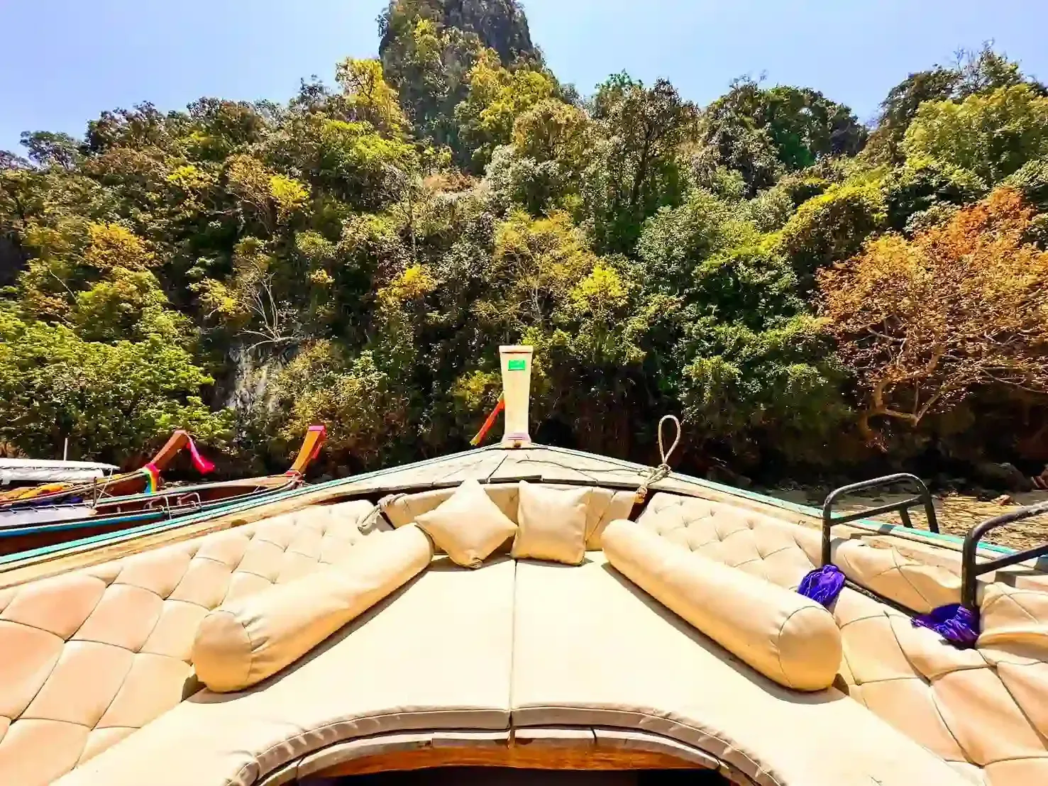 speed boat arriving on beach