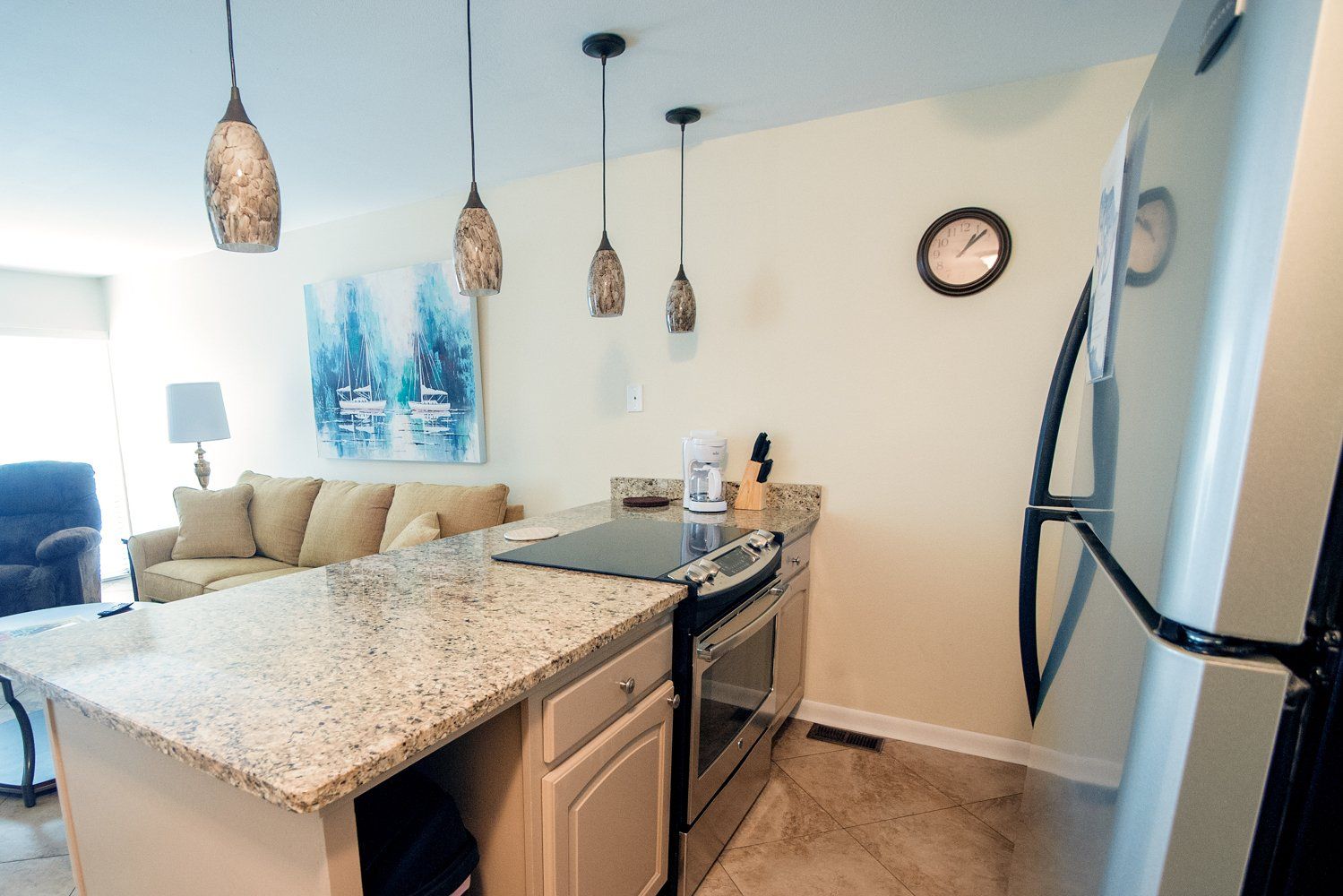 Kitchen bar at  Willow Beach B1