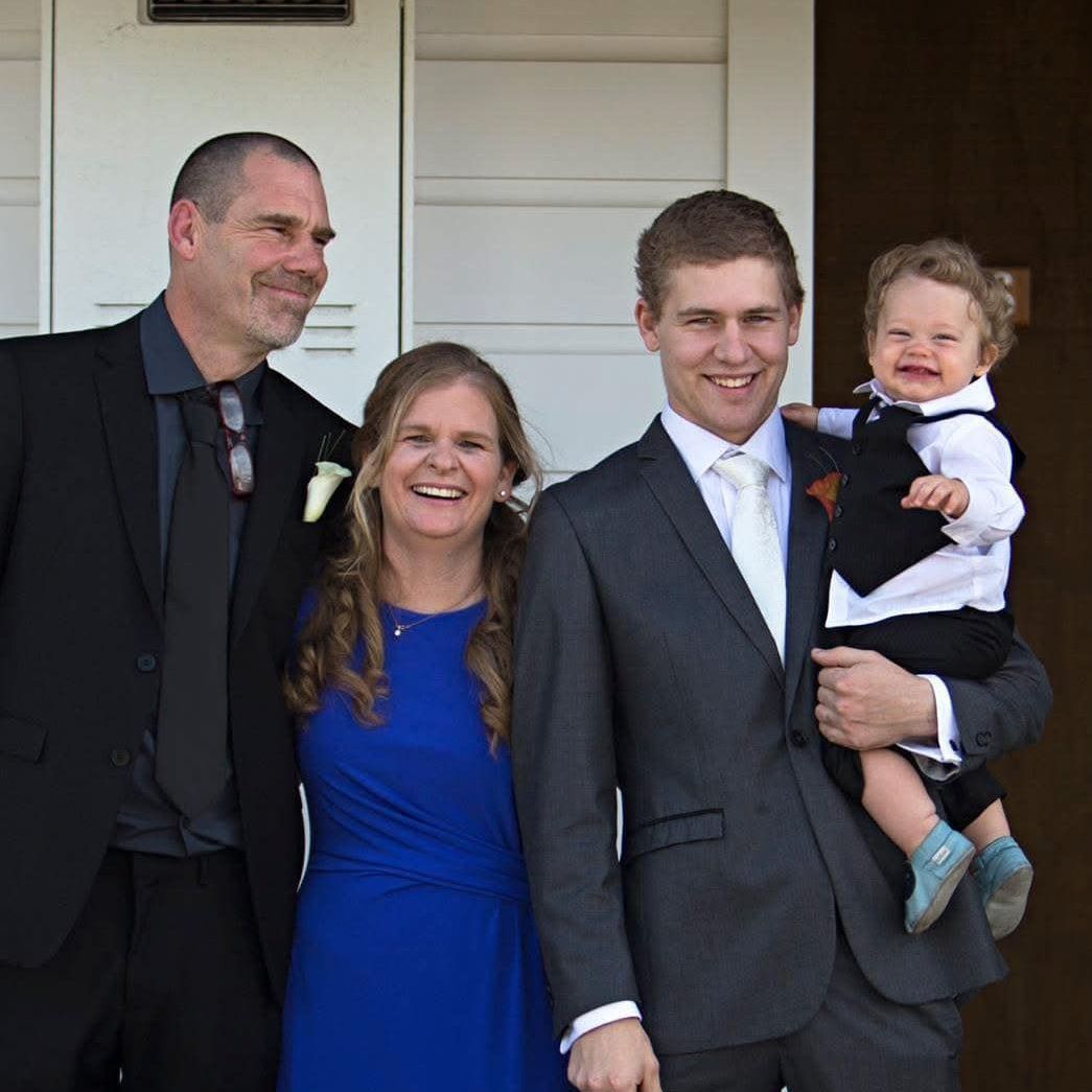Cameron Ombler-Vrey and family