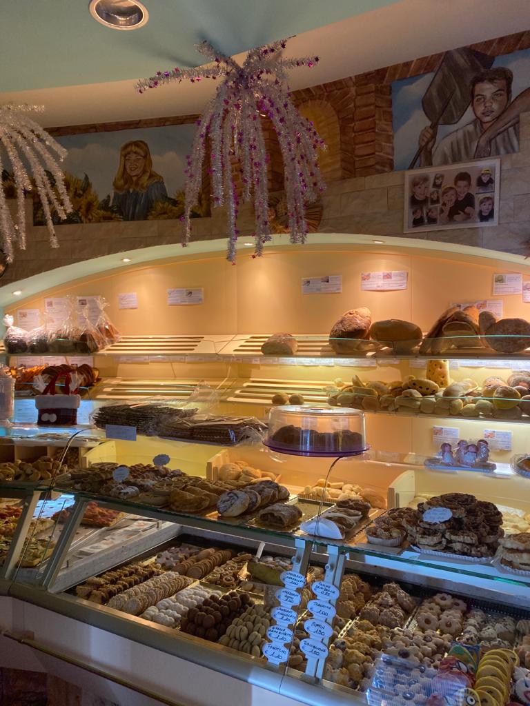 interni della pasticceria