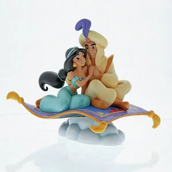 Aladdin en Jasmine rijden op een magisch tapijt over een wolk.