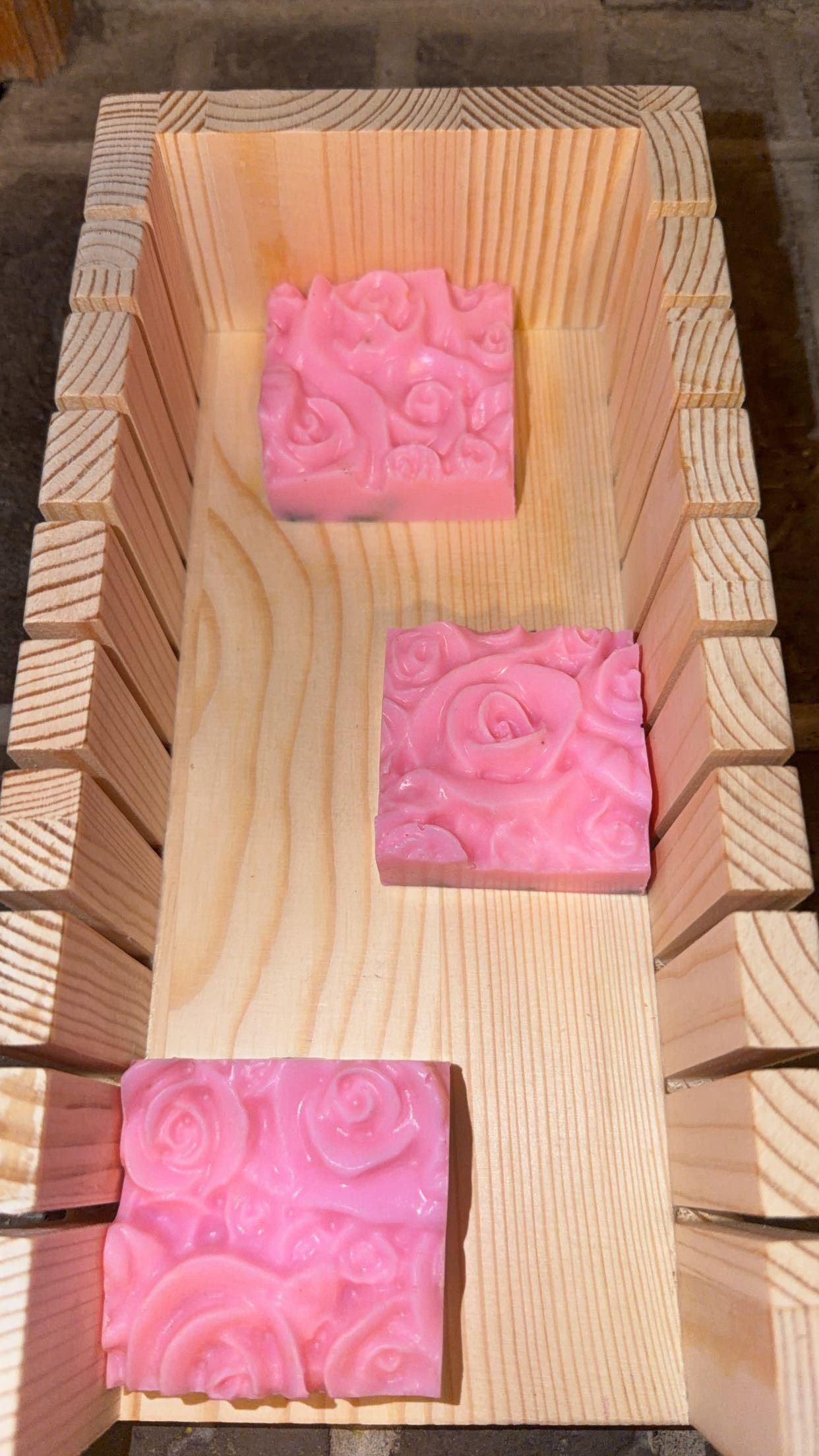 RiRi's Luxe Rose Bar