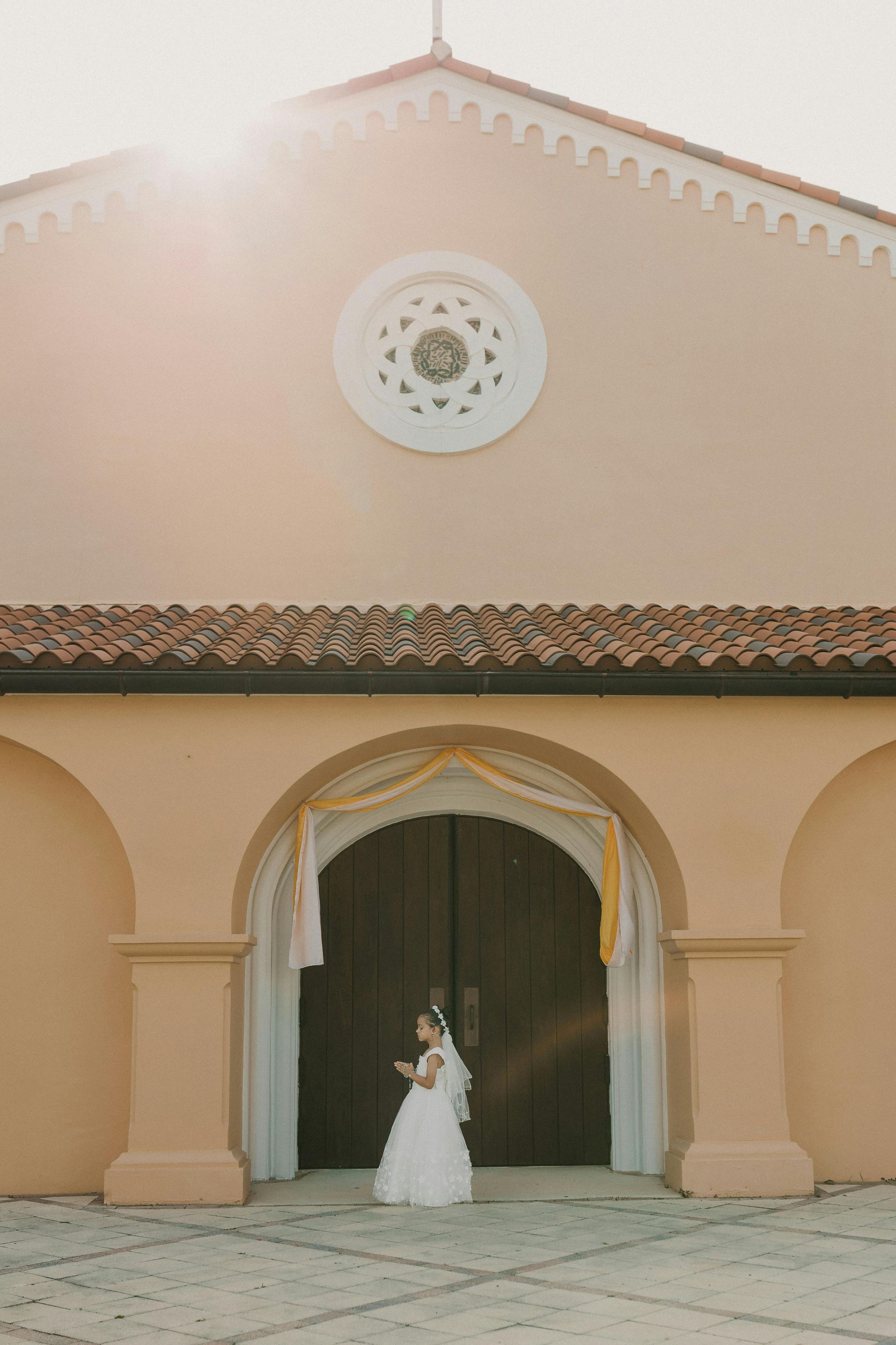 Stucco & Exterior Plastering (Acrylic & Cement-based)