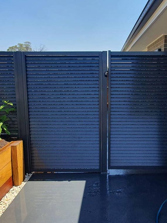 Metal Fence — Fences in Aylmerton, NSW