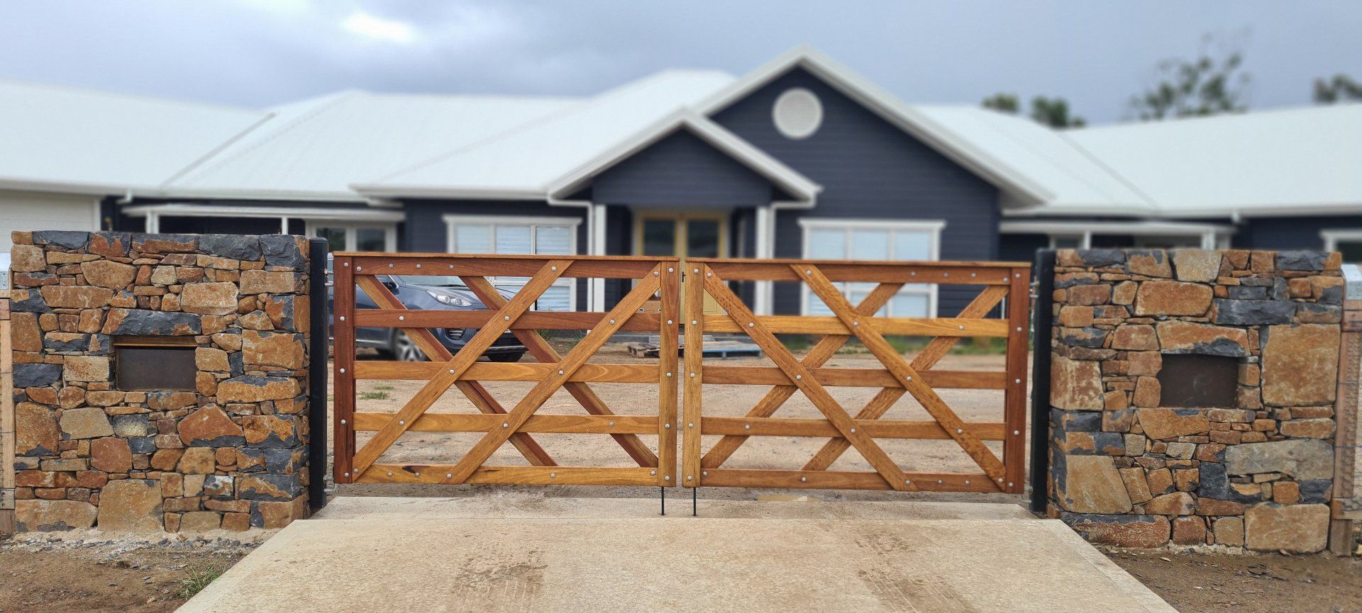 Wooden Gates — Fences in Aylmerton, NSW