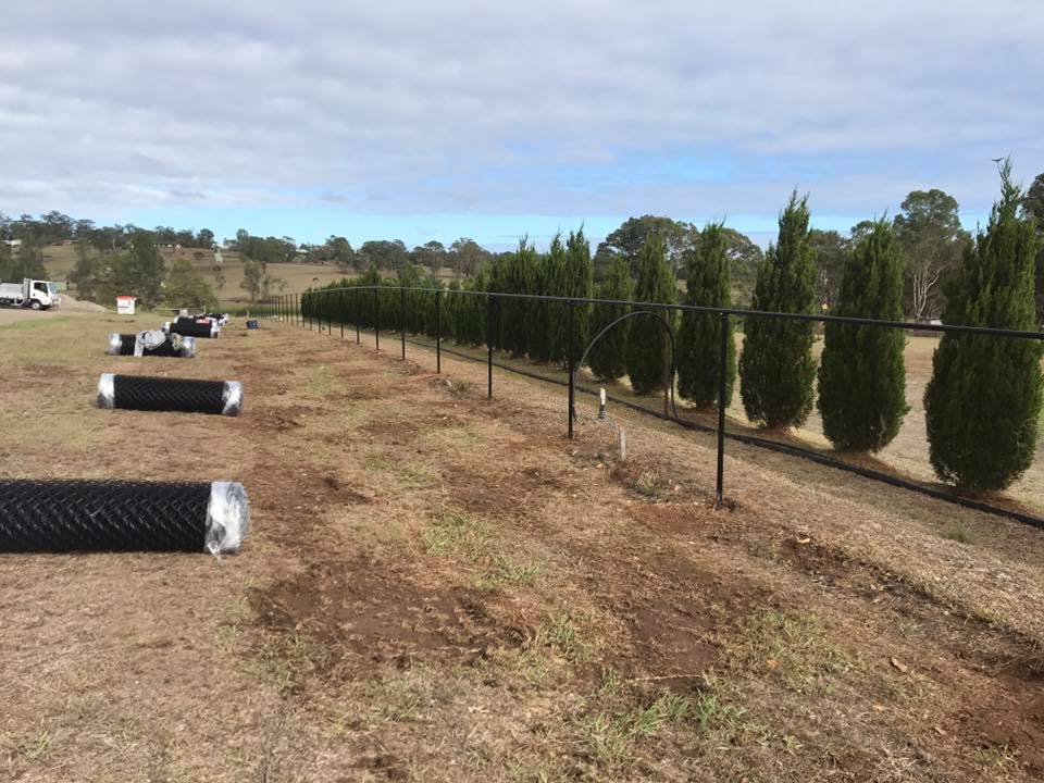 Installing Fences — Fences in Aylmerton, NSW