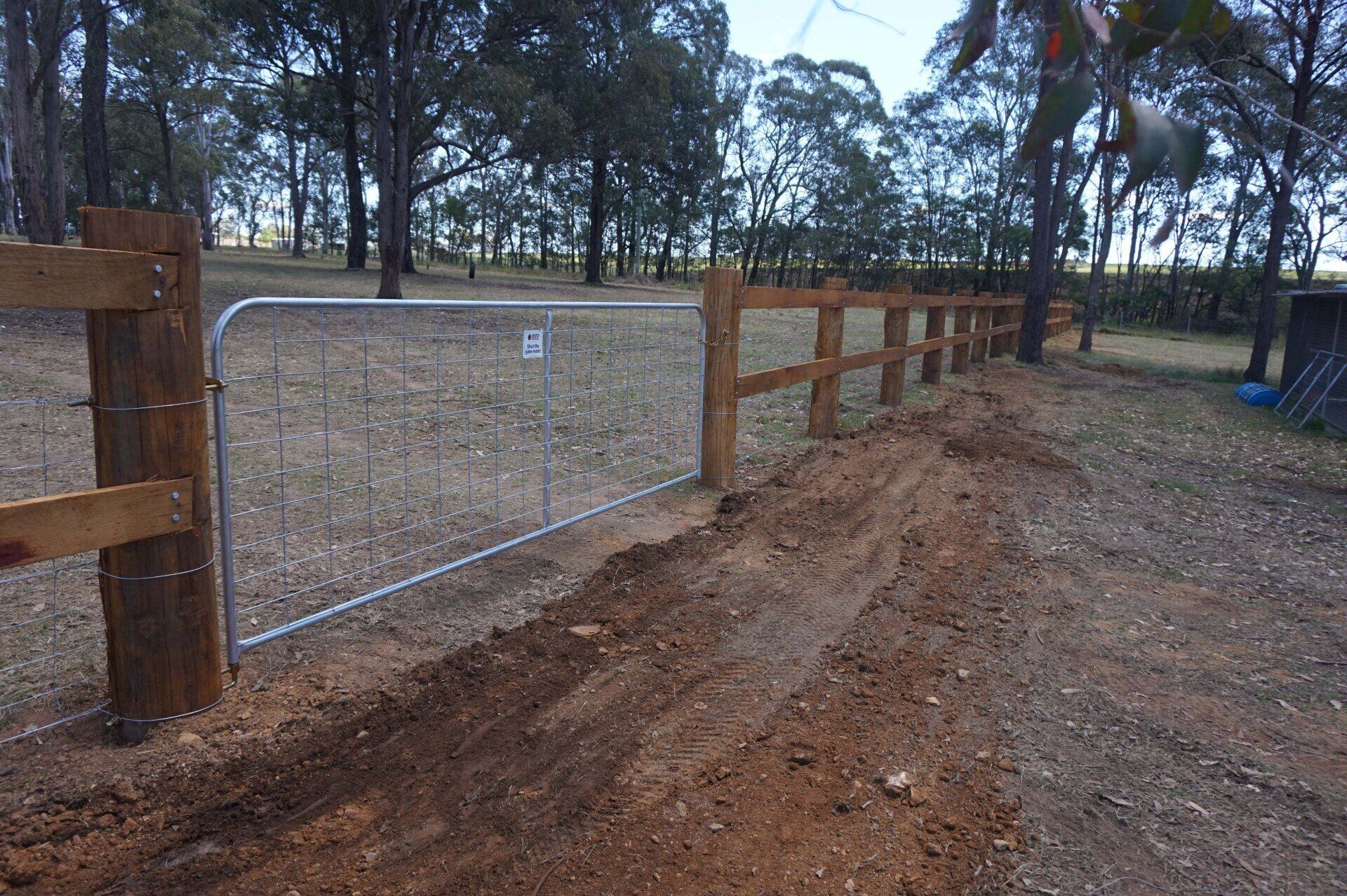 Fences and Gate — Fences in Aylmerton, NSW