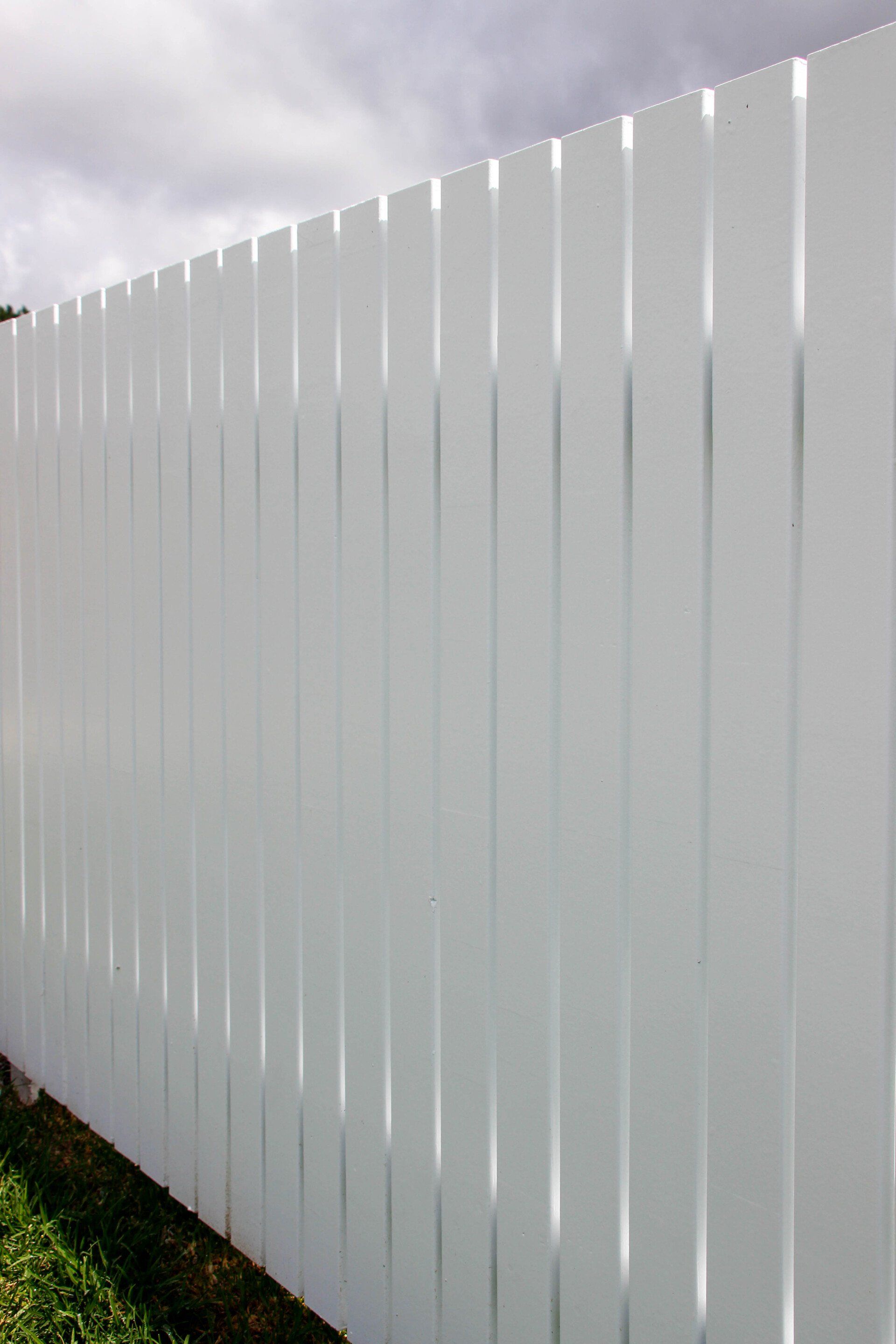 White Fence Right Side — Fences in Aylmerton, NSW