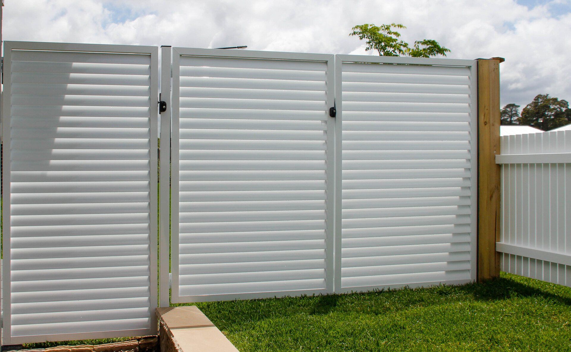 White Gate — Fences in Aylmerton, NSW