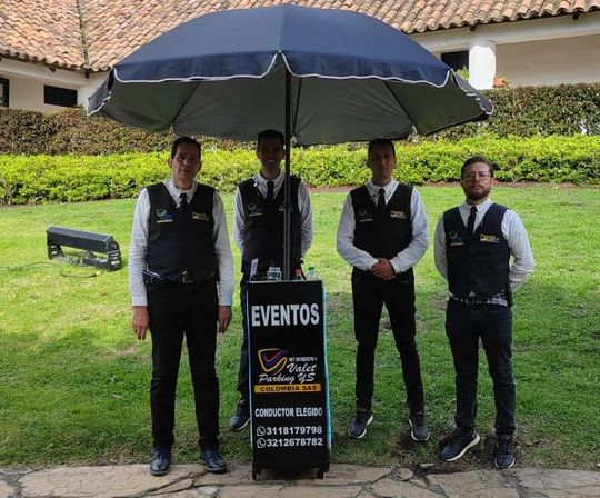 Servicio de conductor elegido para motocicletas