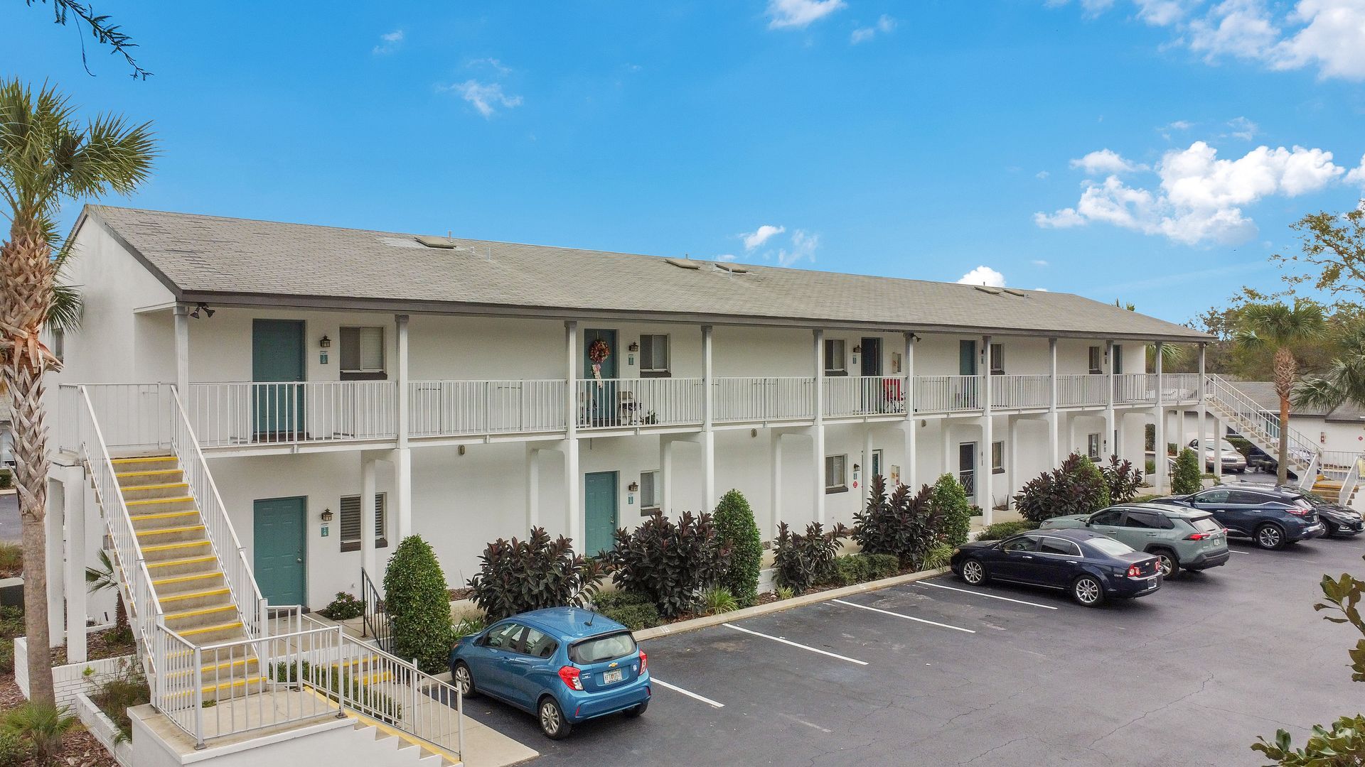 Exterior view at The Virginia in Tavares, FL.