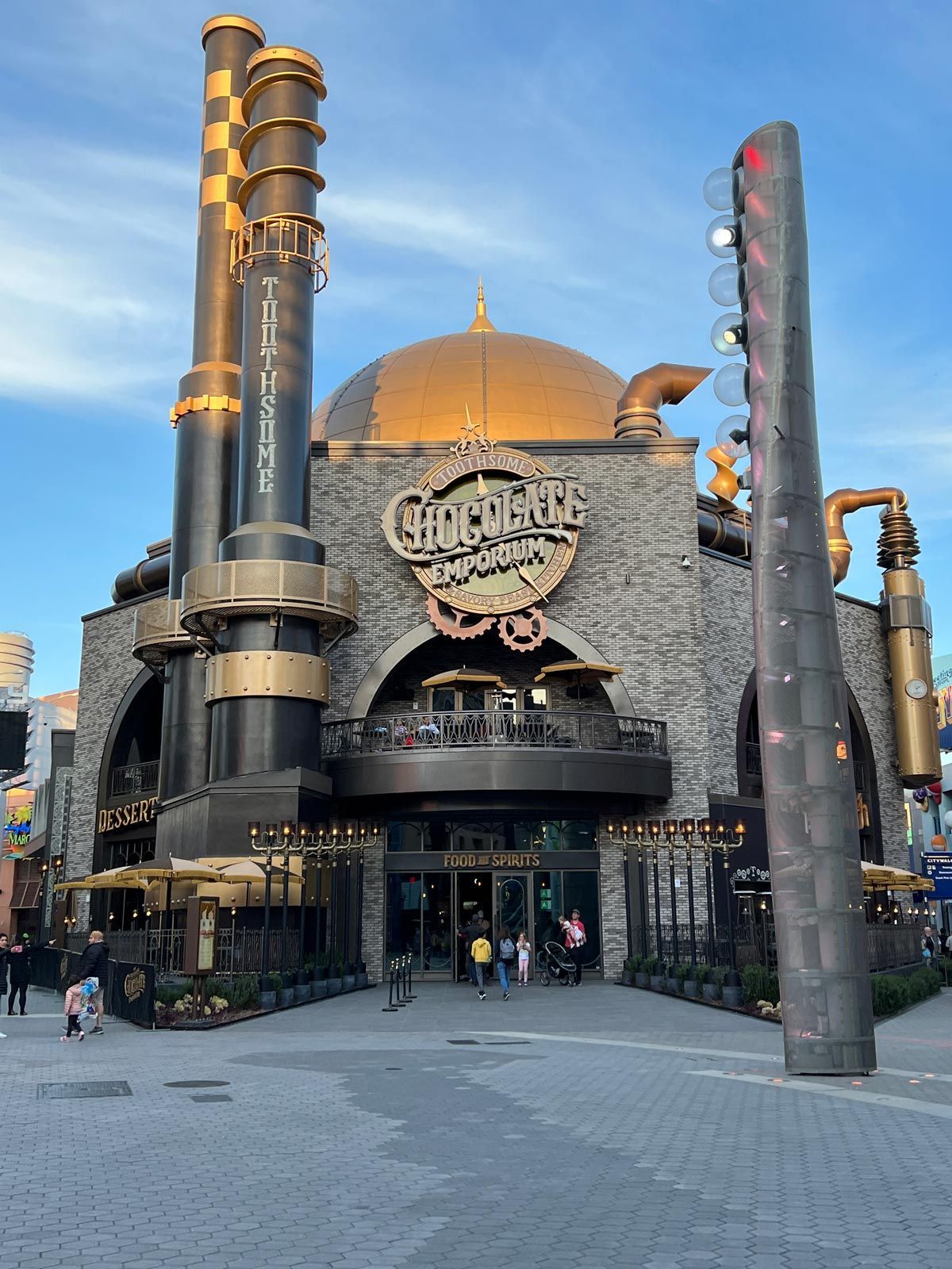 The Toothsome Chocolate Emporium & Savory Feast Kitchen at Universal Studios Hollywood