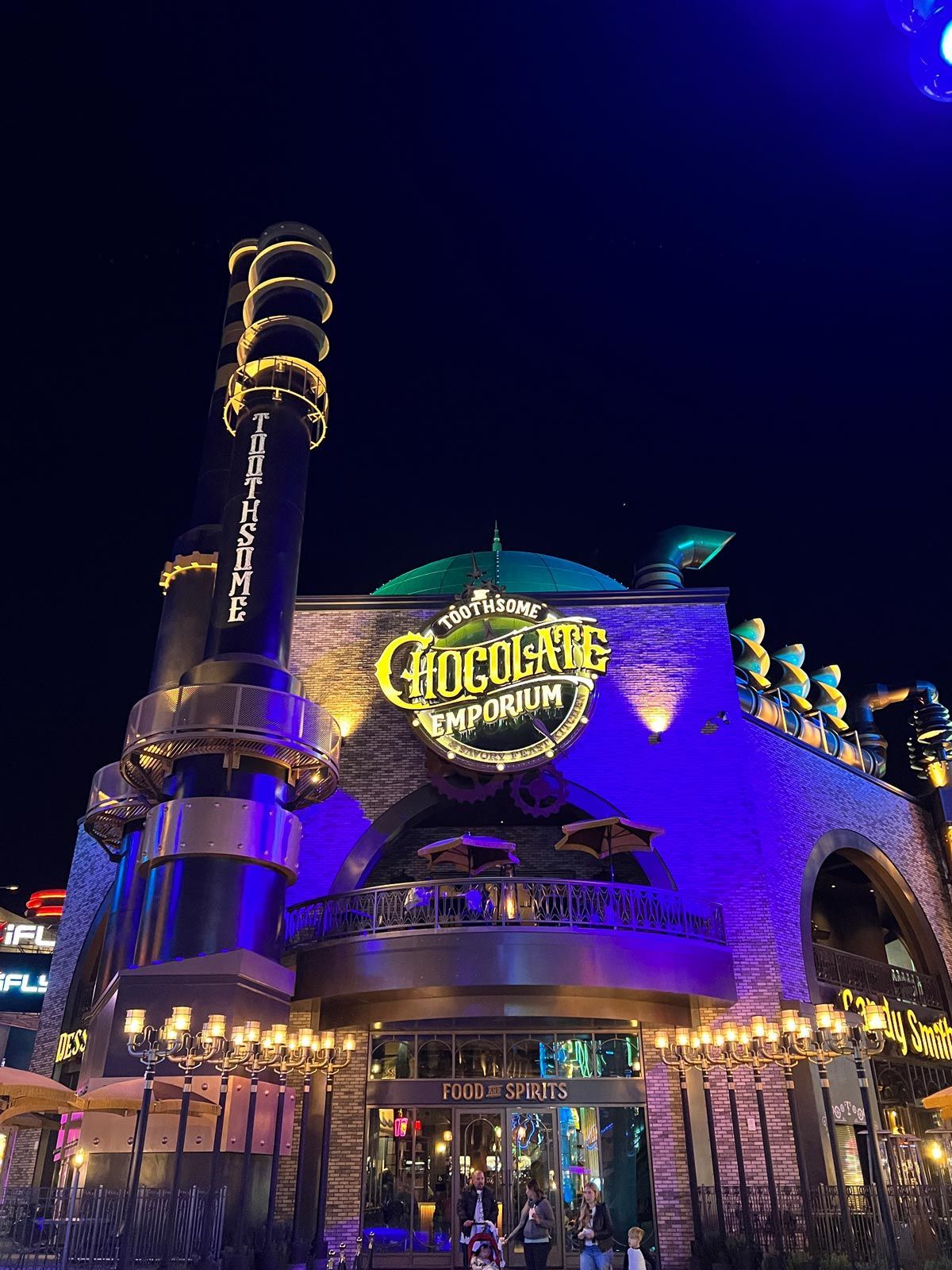 The Toothsome Chocolate Emporium & Savory Feast Kitchen at Universal Studios Hollywood