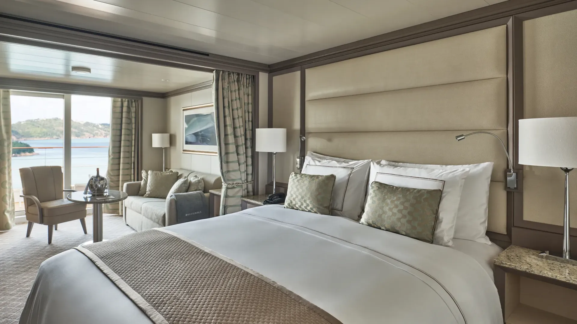 Silversea Silvermoon