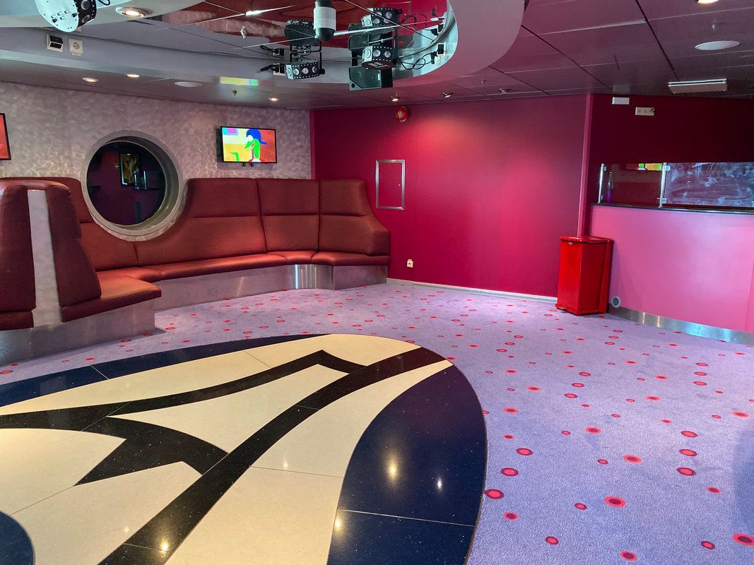 Teen Lounge Mariner of the Seas