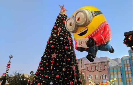 Universal's Holiday Parade featuring Macy's