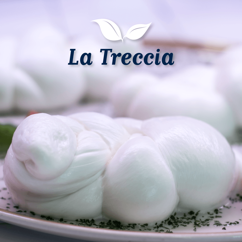 treccia di mozzarella