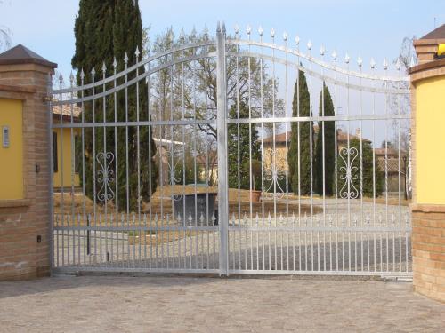 cancello per ingresso