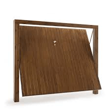 Porta da garage in legno, parzialmente aperta, con telaio di supporto.