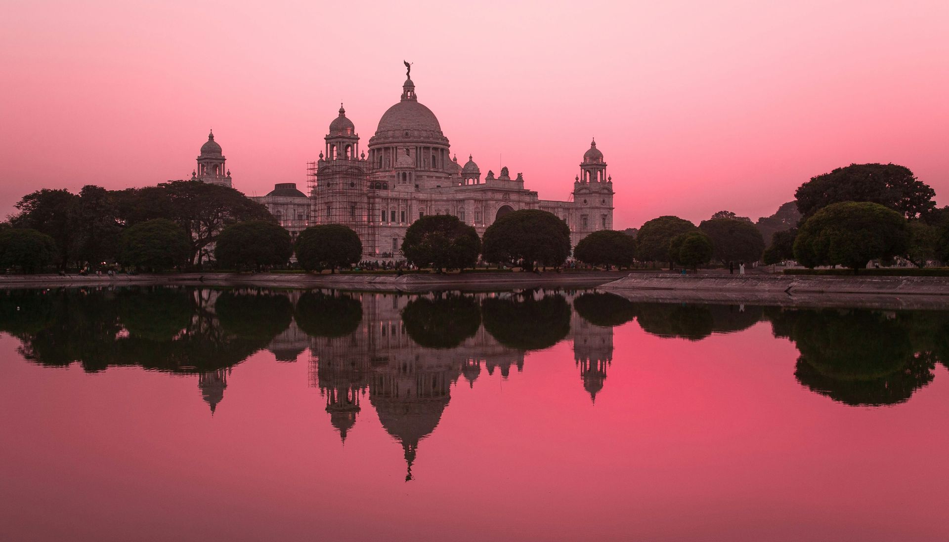 Victoria Memorial Kolkata at sunset — UK to India moving services for NRIs returning home with The Indian Mover London