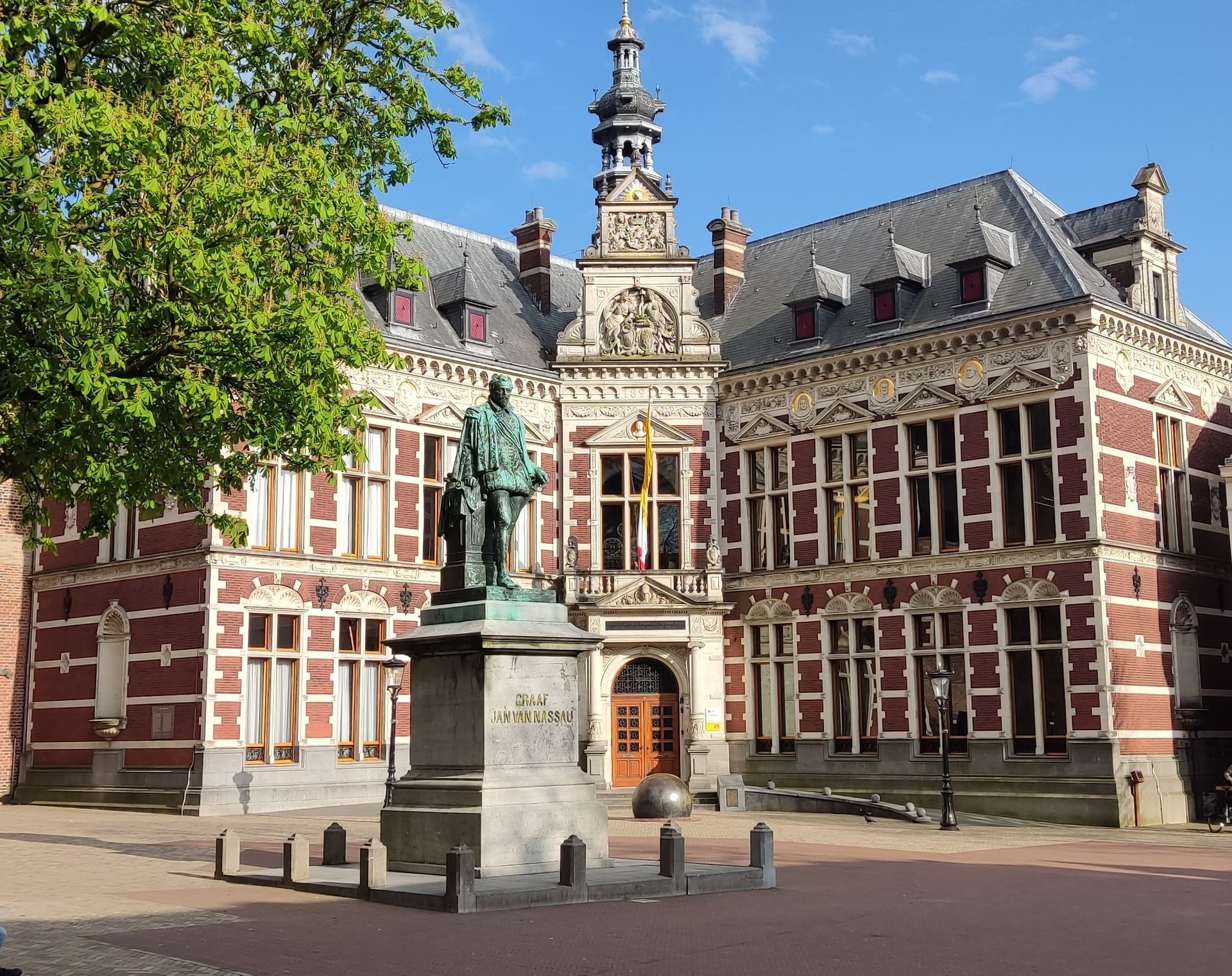 Academiegebouw van de Universiteit Utrecht het Dompein