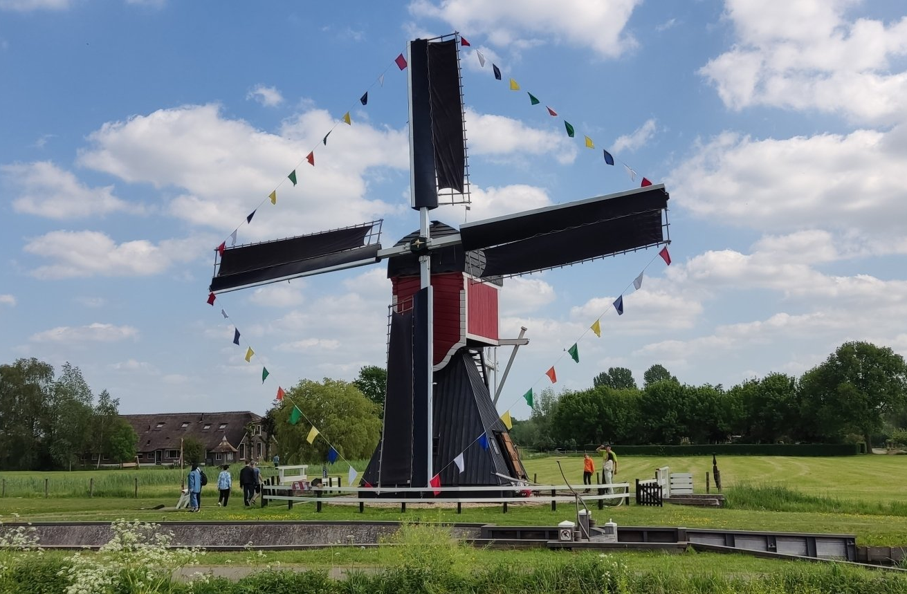 Dutch windmill biketour with guide Utrecht