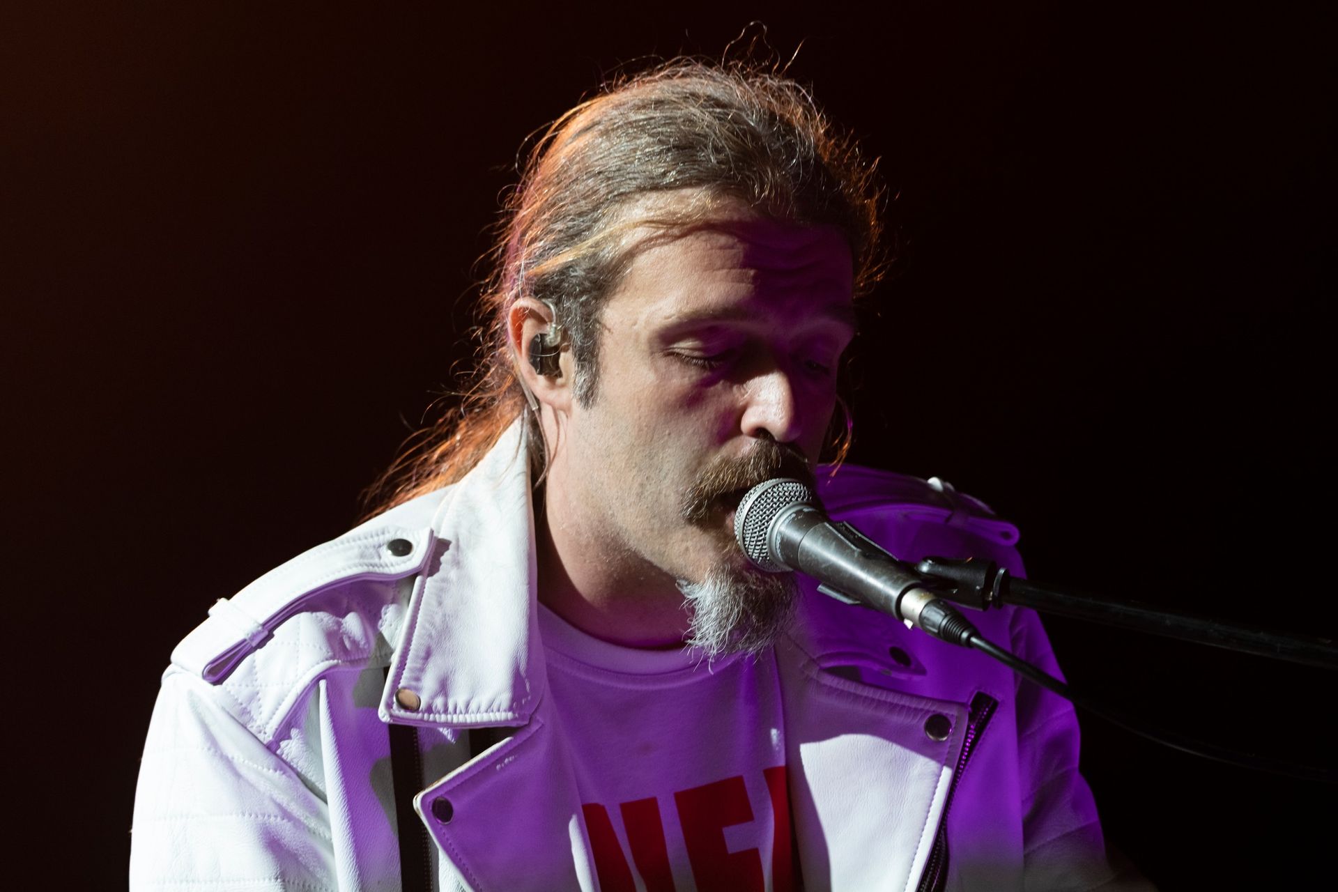 Alex VanTrue ao Piano