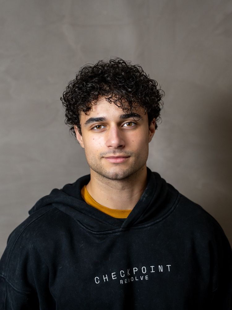 Alex Morgan-Hennessy Personal Trainer at Revolve Fitness in Holmes Chapel