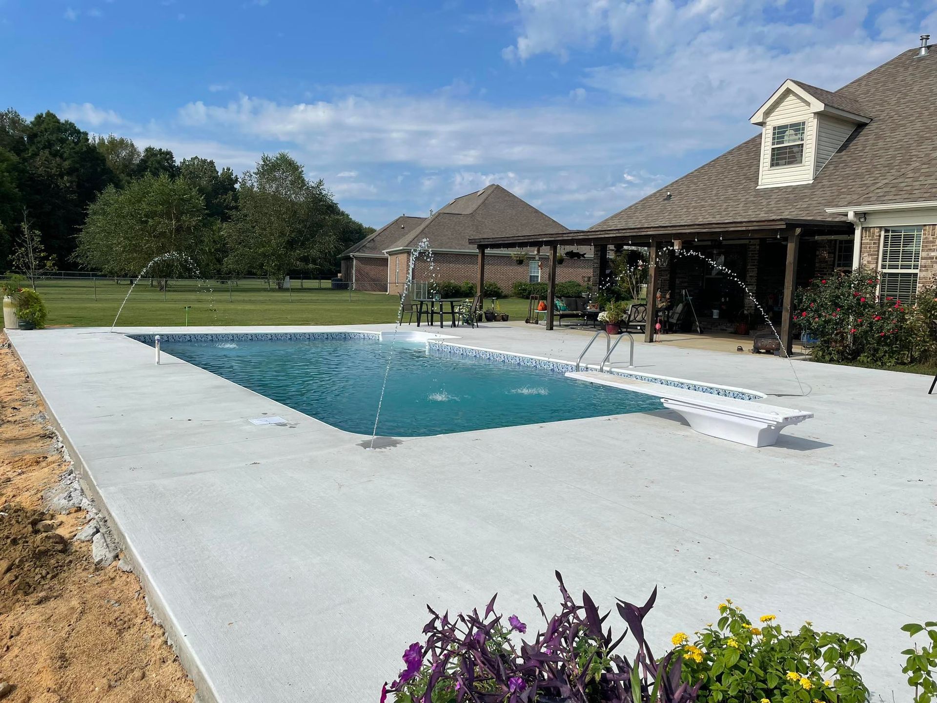 Swimming Pools in North Mississippi 