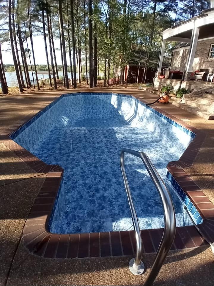 Swimming Pools in North Mississippi 