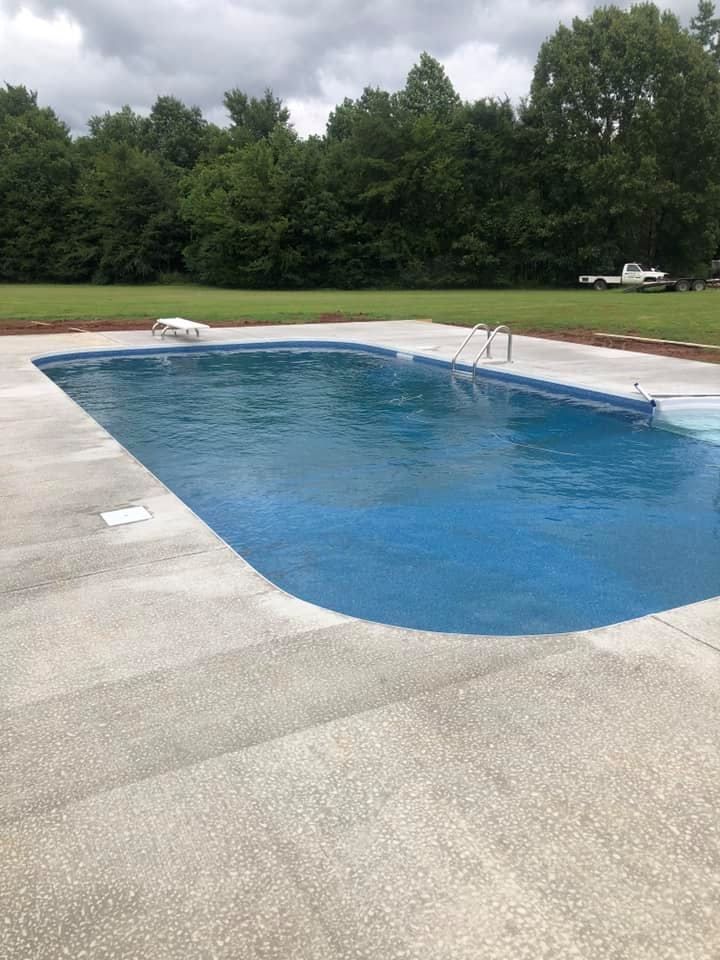Swimming Pools in North Mississippi 