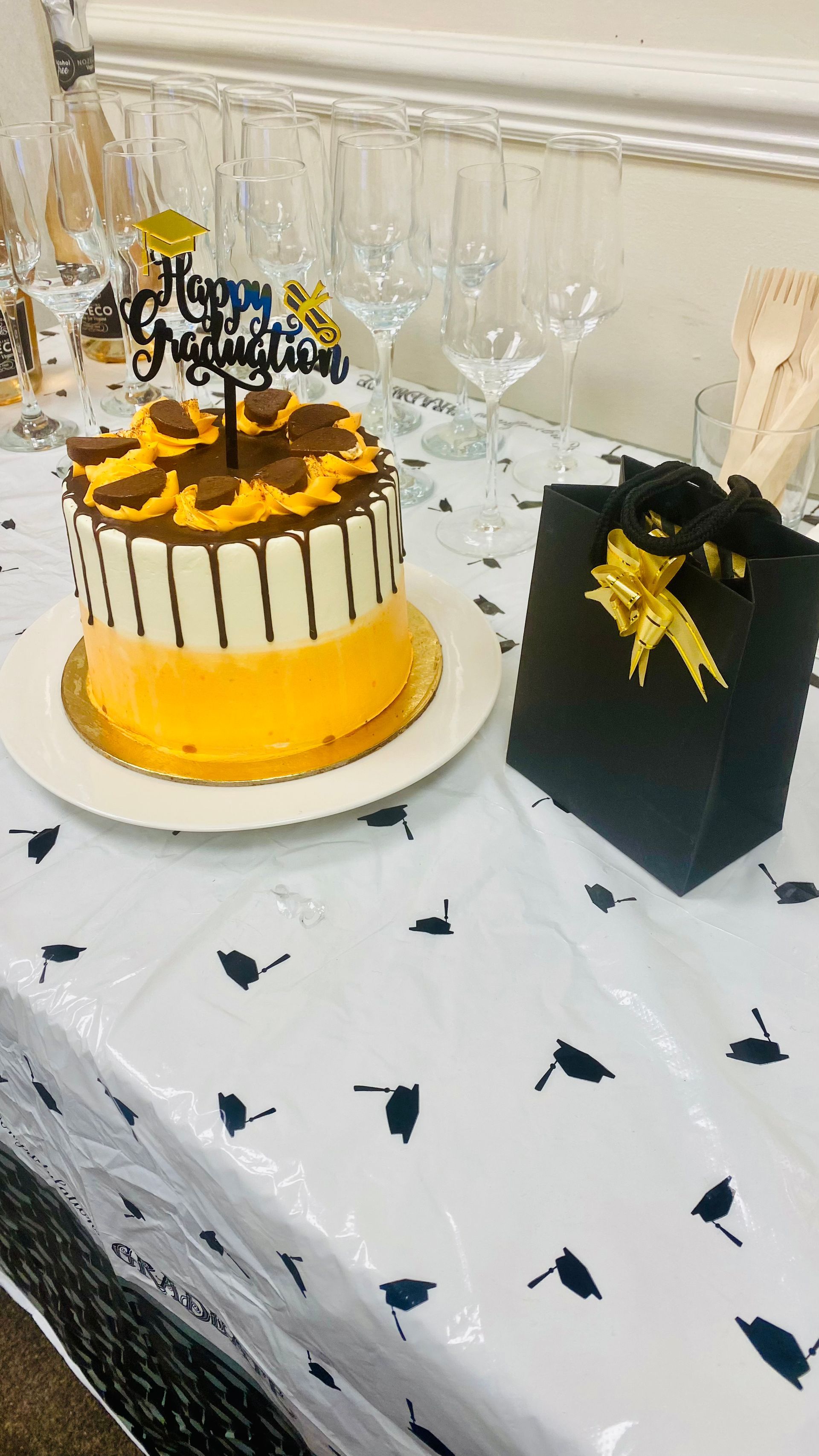 Graduation cake with 