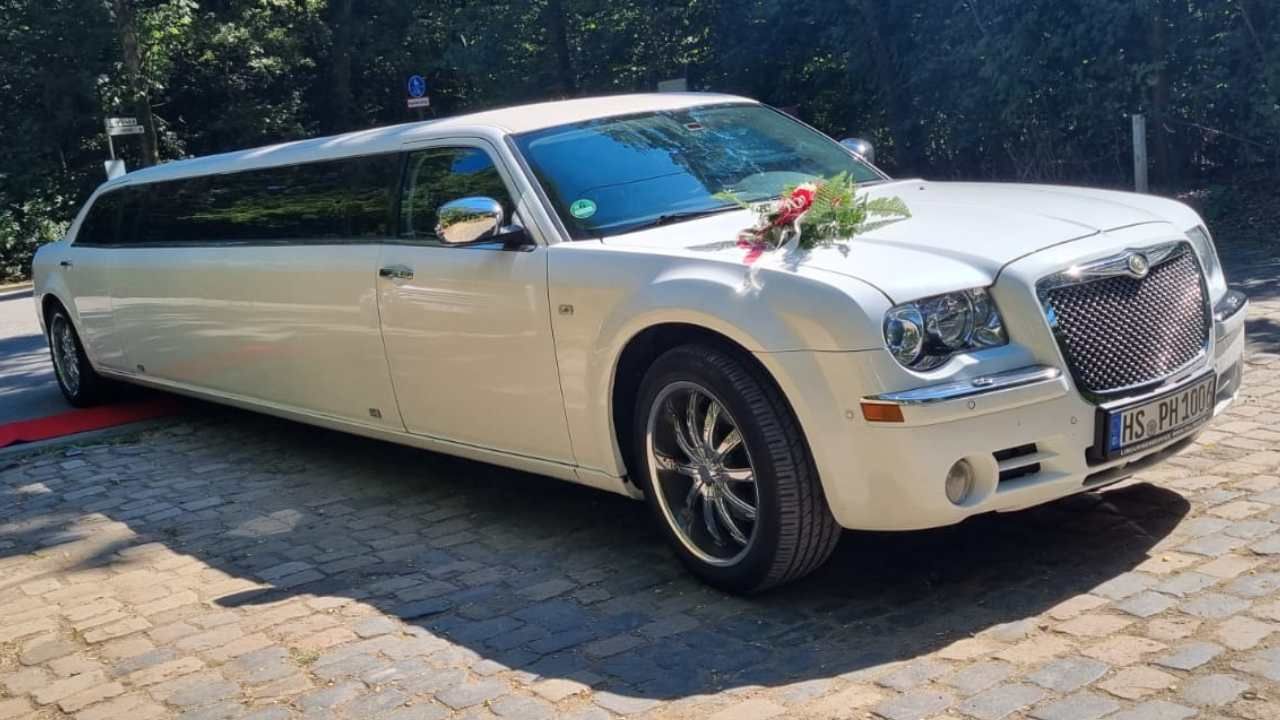 Wie Viel Kostet Es Eine Limousine Zu Mieten