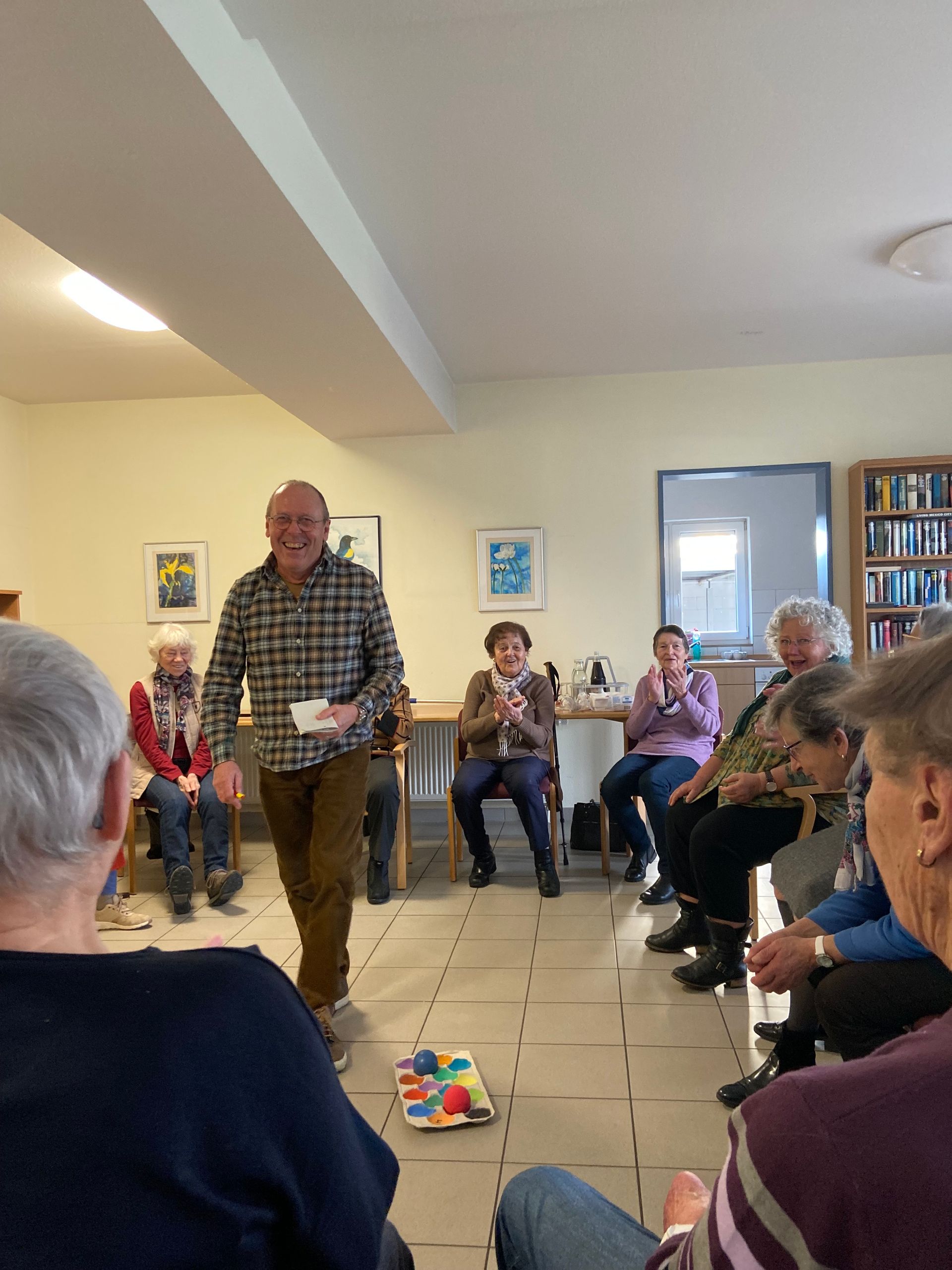 Spiele für Senioren in unserem Betreuungscafe Elli