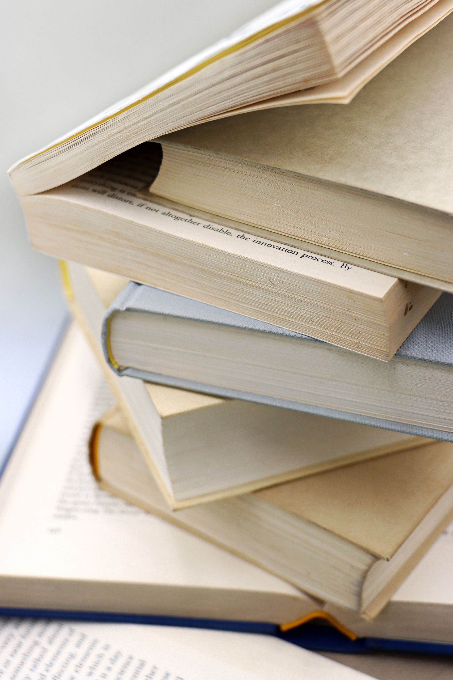 Literatur zum Umgang mit Demenz: Die besten Buchtipps.