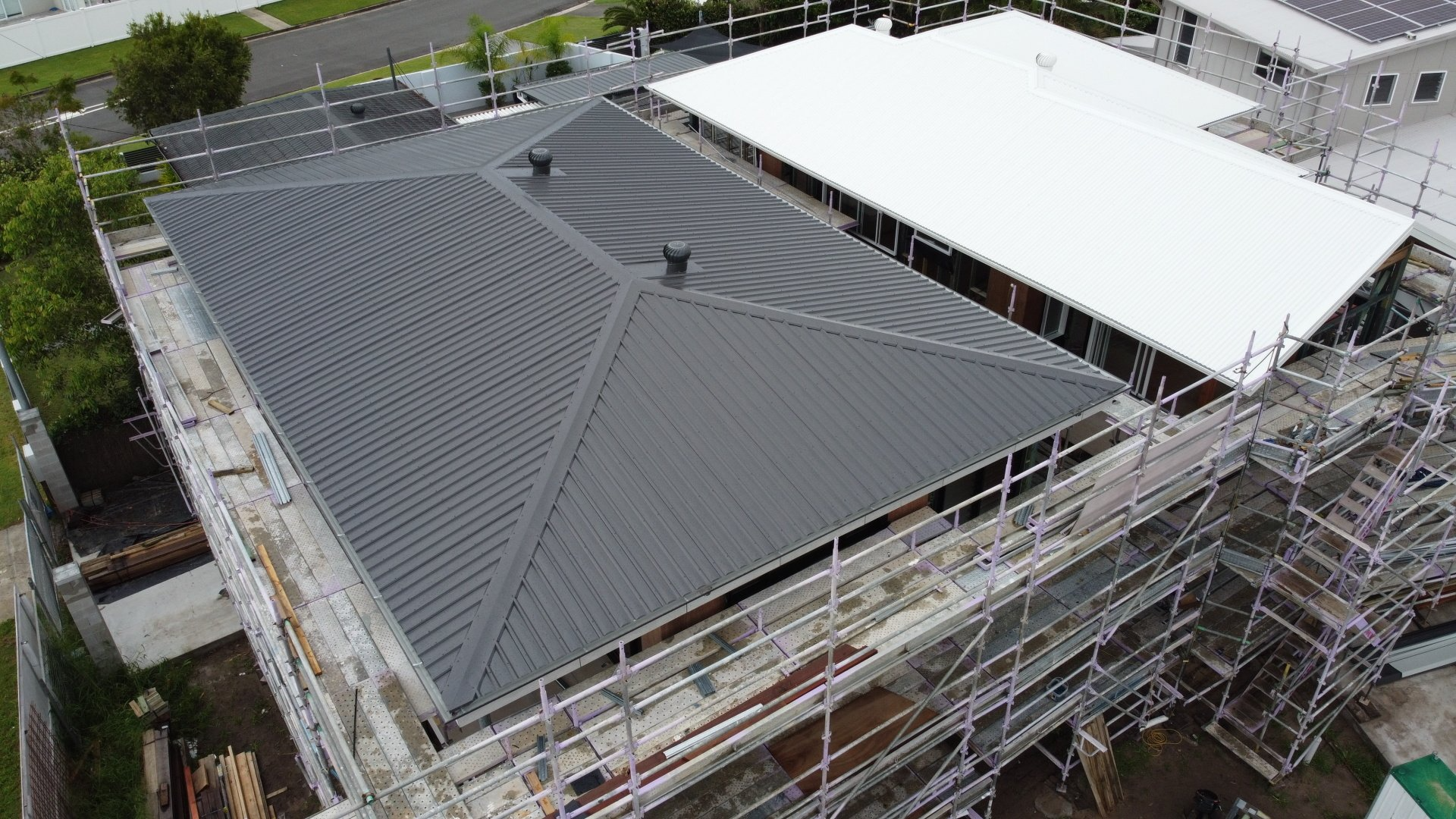 Gold Coast Quesnland Metal Roofing Custom Orb Windspray